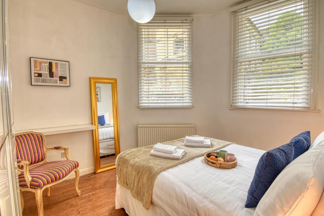 2 Bedroom Apartment In Bath City Centre With Garden & Free Parking Bagian luar foto
