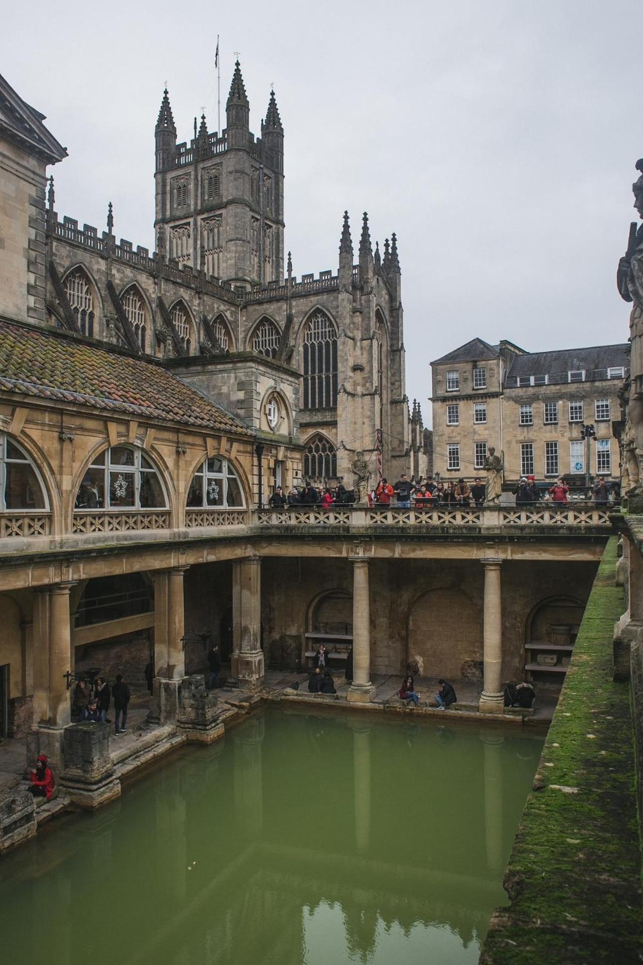 2 Bedroom Apartment In Bath City Centre With Garden & Free Parking Bagian luar foto